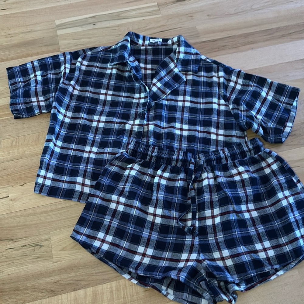 2/$15 Garage Flannel PJ set